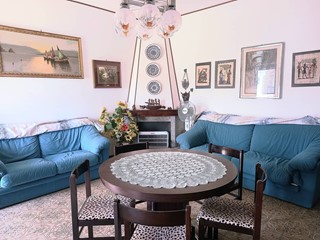 Casa Semi Indipendente in Vendita a Pomezia, 195'000€, 110 m²