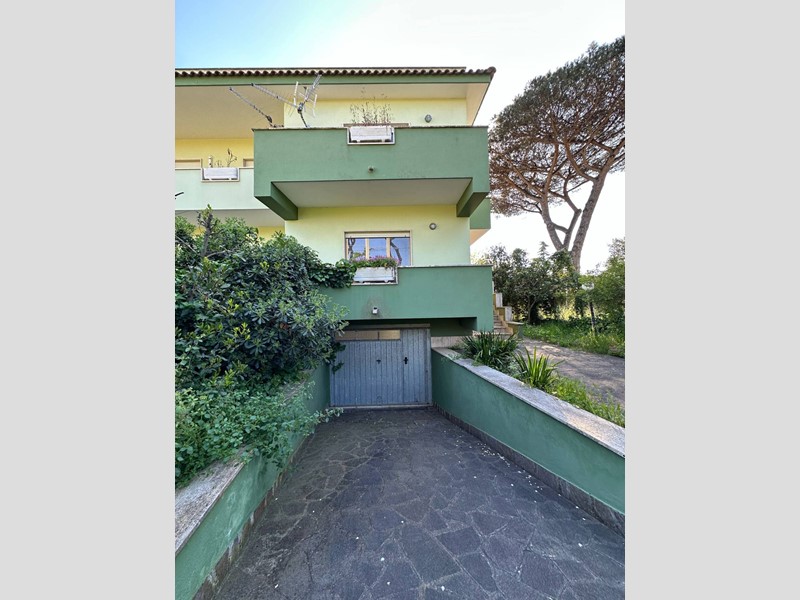 Casa Semi Indipendente in Vendita a Nettuno, 173'000€, 180 m²