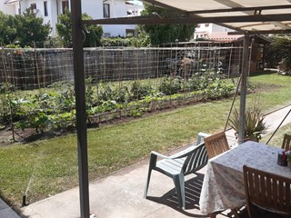 Villa in Vendita a Pomezia, 224'000€, 90 m²