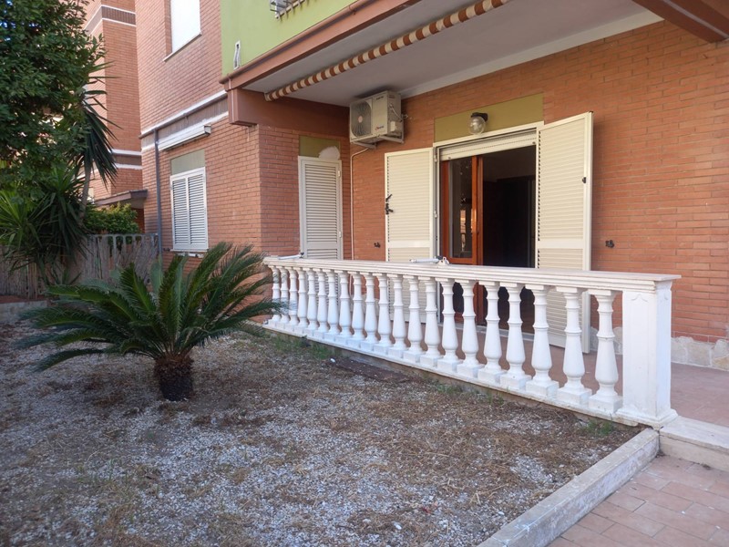 Trilocale in Vendita a Pomezia, 199'000€, 100 m²