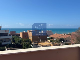 Attico in Vendita a Pomezia, 169'000€, 75 m²