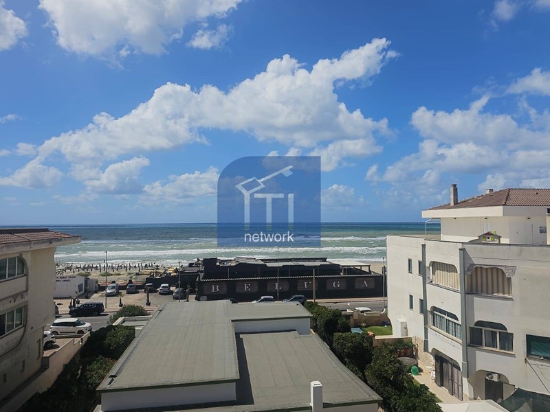 Attico in Vendita a Pomezia, 180'000€, 120 m²