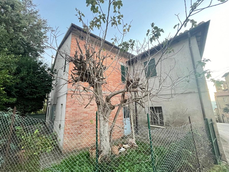 Casa Semi Indipendente in Vendita a Deruta, 39'000€, 75 m²