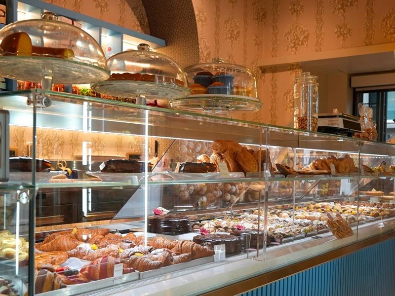 Attività commerciale in Vendita a Firenze, 400'000€, 82 m²