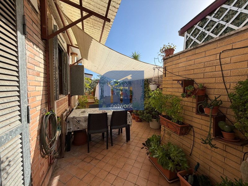 Trilocale in Vendita a Pomezia, 135'000€, 80 m²