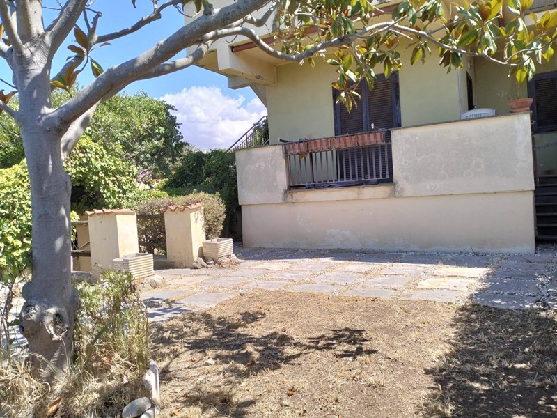 Villa in Vendita a Ardea, 110'000€, 65 m²