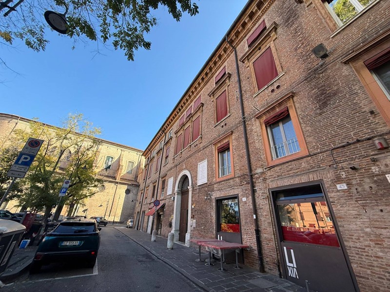 Appartamento in Vendita a Ferrara, 155'000&euro;, 100 m²