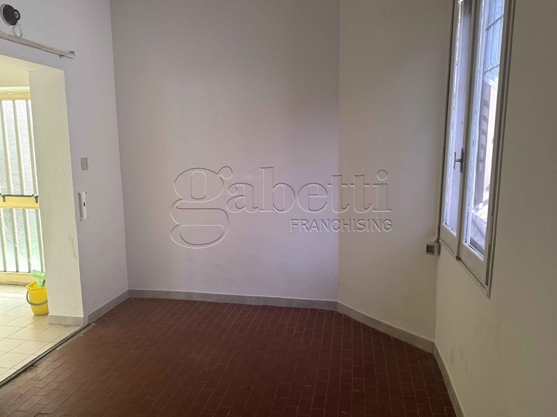Negozio in Vendita a Ferrara, 50'000€, 85 m²