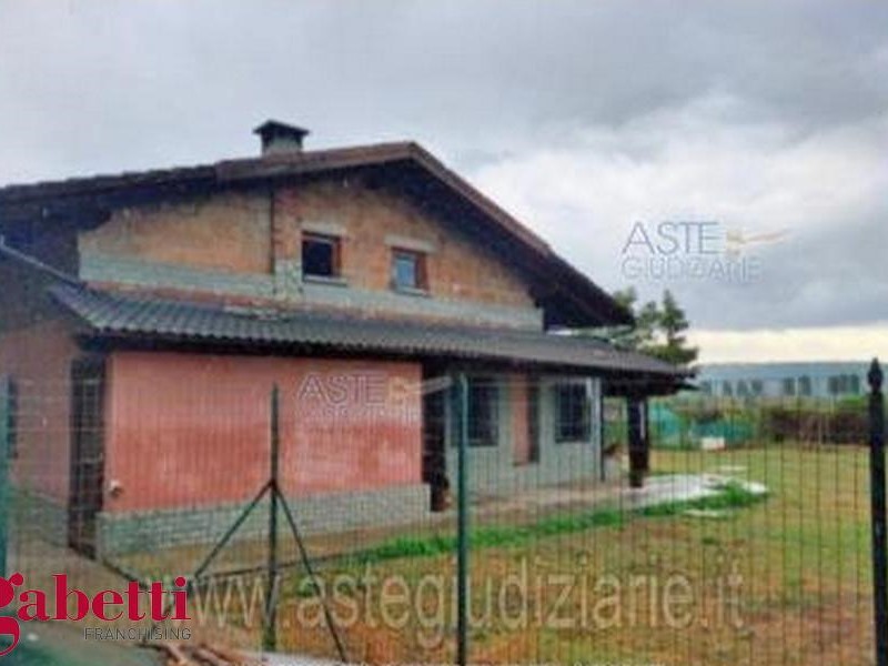 Casa Indipendente in Vendita a Cherasco, 148'185€, 67 m²