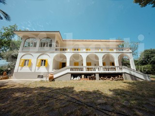 Villa in Vendita a Palermo, 890'000€, 600 m²