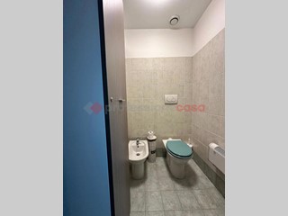 Ufficio in Affitto a Arezzo, 600€, 46 m²