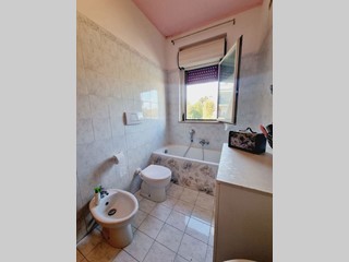 Trilocale in Vendita a Aprilia, 180'000€, 90 m²