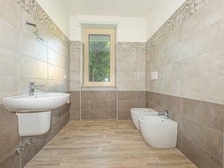 Quadrilocale in Vendita a Coazze, 165'000€, 115 m²