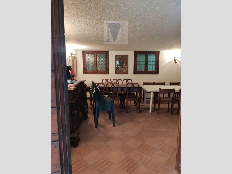 Casale in Vendita a Cinto Euganeo, 440'000€, 280 m², arredato