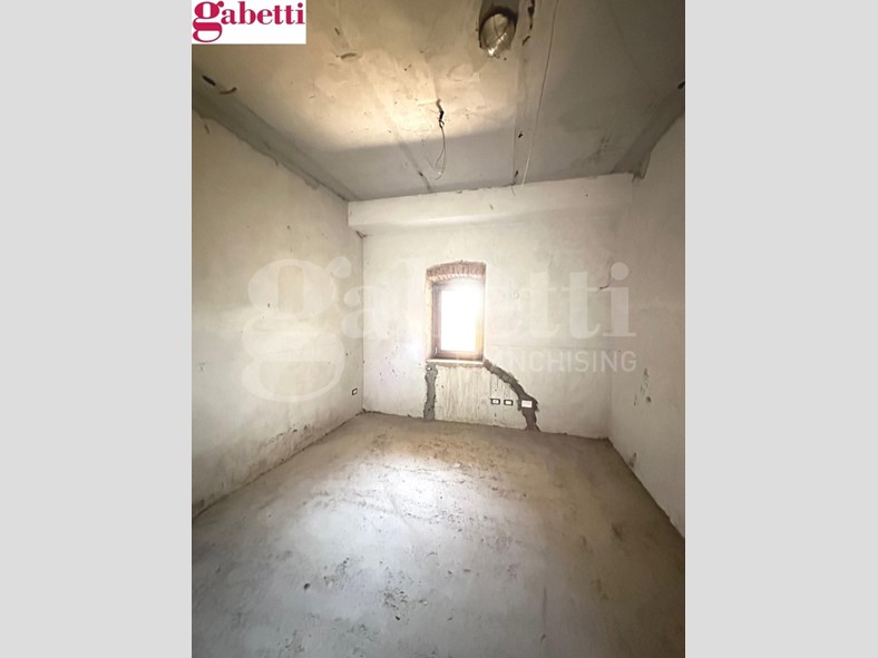Appartamento in Vendita a Siena, 195'000&euro;, 145 m²
