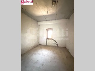 Appartamento in Vendita a Siena, 195'000€, 145 m²