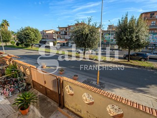 Appartamento in Vendita a Villaricca, 185'000€, 195 m²