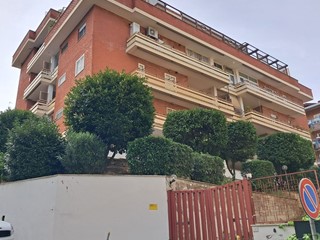 Quadrilocale in Vendita a Tivoli, zona Tivoli Alta, 198'000€, 100 m²