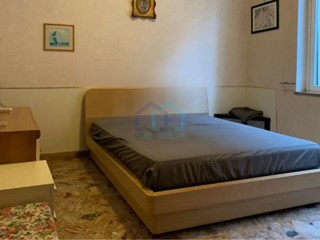 Trilocale in Vendita a Savona, 125'000€, 68 m²