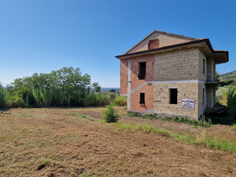 Villa in Vendita a Falciano del Massico, 60'000€, 250 m²