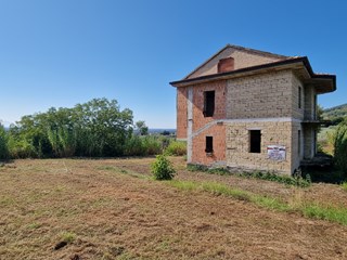 Villa in Vendita a Falciano del Massico, 60'000€, 250 m²