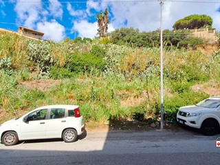 Terreno edificabile in Vendita a Messina, 9'800€, 950 m²