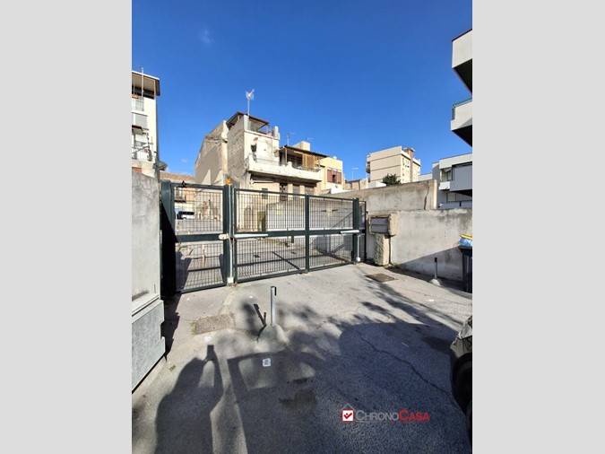 Box in Affitto a Messina, 12 m²