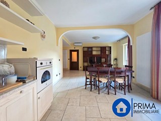 Quadrilocale in Vendita a Terni, 120'000€, 94 m²