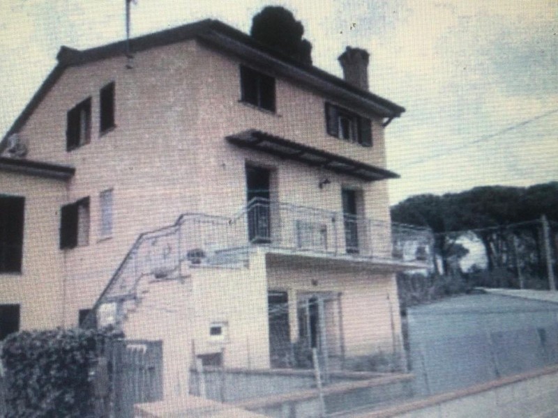 Appartamento in Vendita a San Giuliano Terme, zona Arena Metato, 113'197€, 108 m²