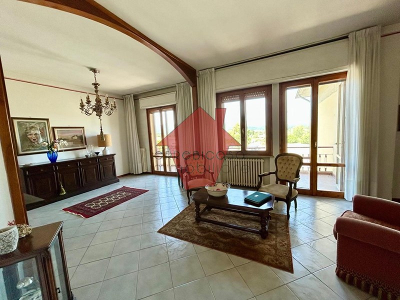 Attico in Vendita a Empoli, 260'000€, 131 m², con Box