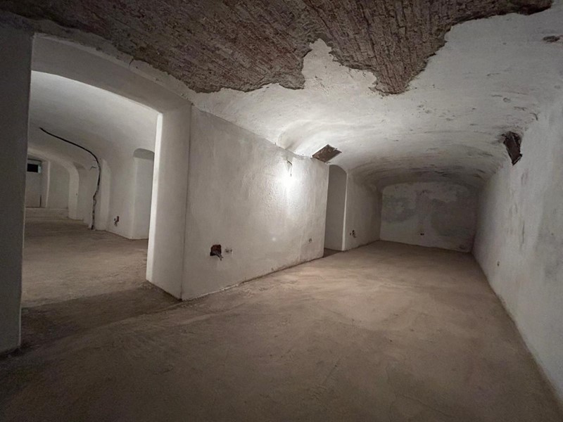 Magazzino in Vendita a Chiavari, 199'000€, 162 m²