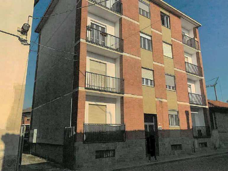 Trilocale in Vendita a Riva presso Chieri, 55'000€, 67 m²