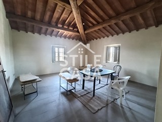 Quadrilocale in Vendita a Castelfranco di Sotto, zona Orentano, 145'000€, 110 m²