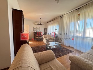 Appartamento in Vendita a Pisa, 370'000€, 130 m², con Box