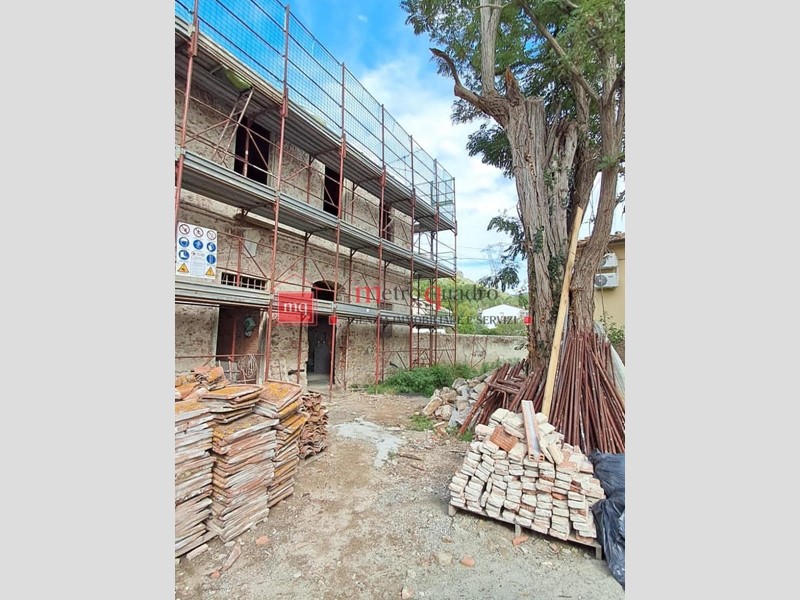 Casa di corte in Vendita a Calci, 340'000€, 140 m²