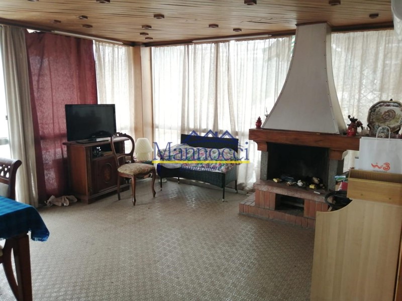 Attico in Vendita a Cascina, 185'000€, 110 m², arredato, con Box