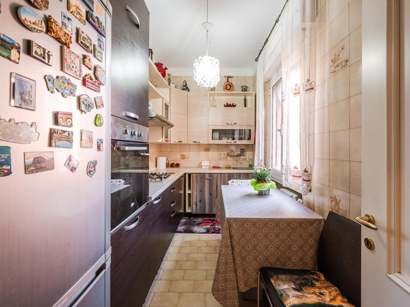 Trilocale in Vendita a Reggio Emilia, 135'000€, 90 m², con Box