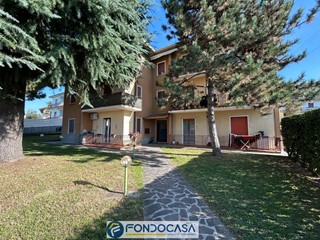 Trilocale in Vendita a Adro, 82'500&euro;, 92 m²