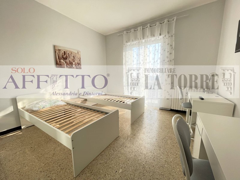 Trilocale in Affitto a Alessandria, 350€, 70 m²