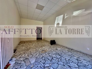 Immobile commerciale in Affitto a Alessandria, 350€, 50 m²