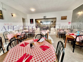 Attività commerciale in Vendita a Alessandria, 79'000€, 440 m²