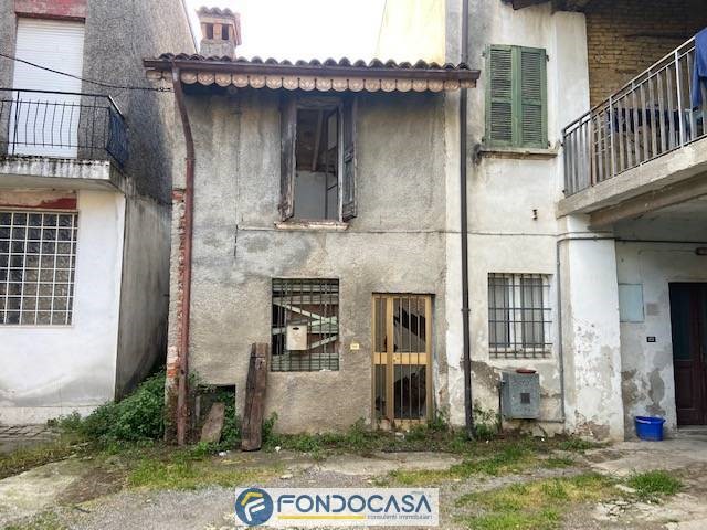 Rustico in Vendita a Azzano Mella, 24'000€, 65 m²