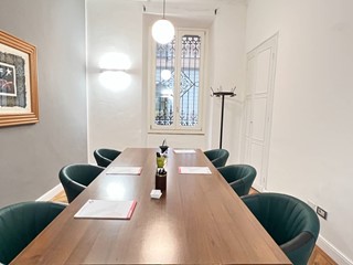 Ufficio in Affitto a Torino, 550€, 200 m²