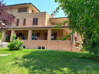 Appartamento in Vendita a Servigliano, 124'000&euro;, 156 m²