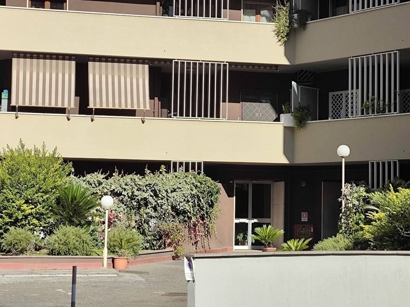 Trilocale in Vendita a Roma, 385'000&euro;, 122 m²