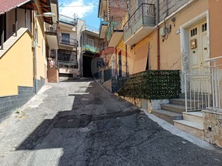 Casa Semi Indipendente in Vendita a Paternò, 50'000€, 42 m²