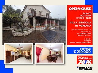 Villa in Vendita a Pedara, 210'000€, 210 m²