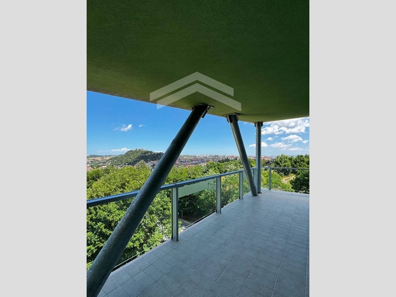 Quadrilocale in Vendita a Campobasso, 239'400€, 157 m²