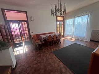 Casa Indipendente in Vendita a Carbonera, 317'000€, 190 m²