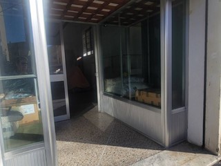 Immobile commerciale in Affitto a Cascina, 700€, 80 m²